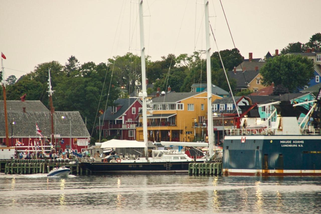 Rum Runner Inn Lunenburg Exteriér fotografie